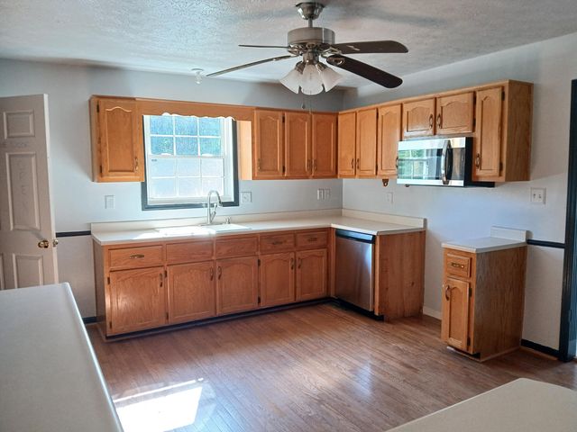 3118 Hamilton Valley Road, Crab Orchard, KY 40419