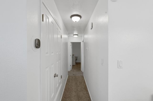 19 Owens Drive, Los Lunas, NM 87031