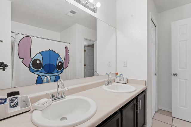 19 Owens Drive, Los Lunas, NM 87031