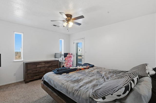 19 Owens Drive, Los Lunas, NM 87031