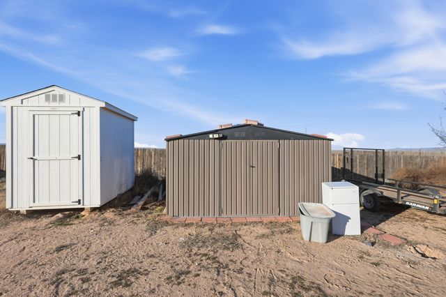 19 Owens Drive, Los Lunas, NM 87031