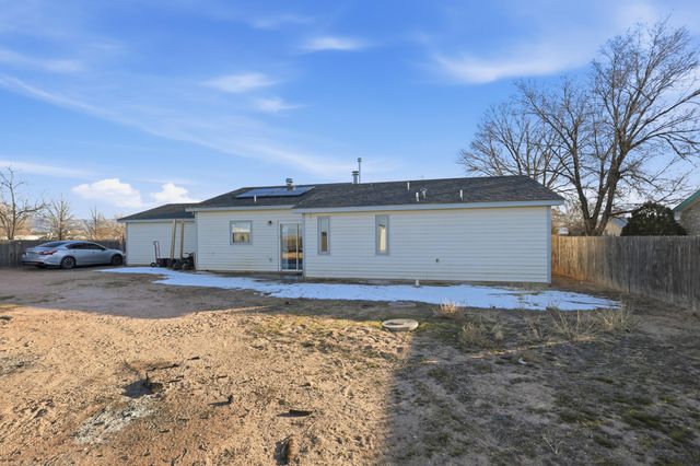 19 Owens Drive, Los Lunas, NM 87031