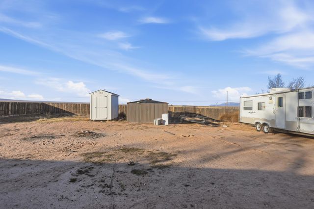 19 Owens Drive, Los Lunas, NM 87031