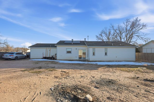 19 Owens Drive, Los Lunas, NM 87031