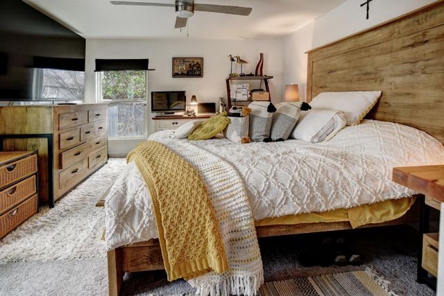 1701 Garfield ST, Bastrop, TX 78602