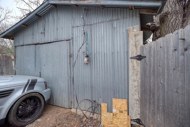 1701 Garfield ST, Bastrop, TX 78602