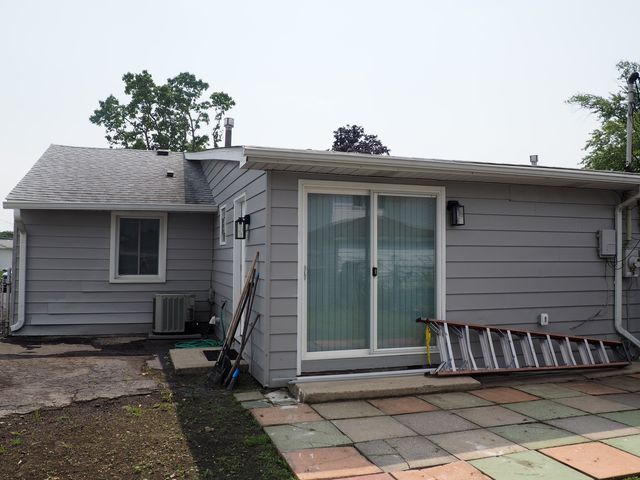 8808 Corcoran Road, Hometown, IL 60456
