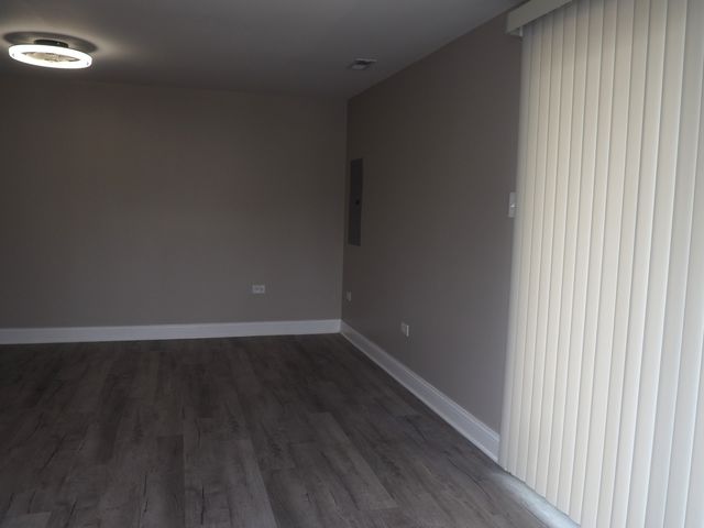 8808 Corcoran Road, Hometown, IL 60456