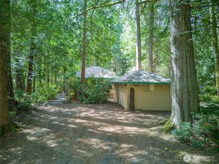 696 E Promontory Road, Shelton, WA 98584