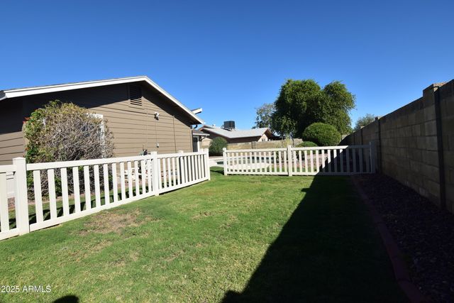 4039 E YAWEPE Street, Phoenix, AZ 85044