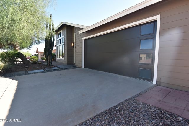 4039 E YAWEPE Street, Phoenix, AZ 85044