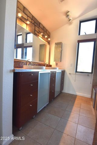 4039 E YAWEPE Street, Phoenix, AZ 85044