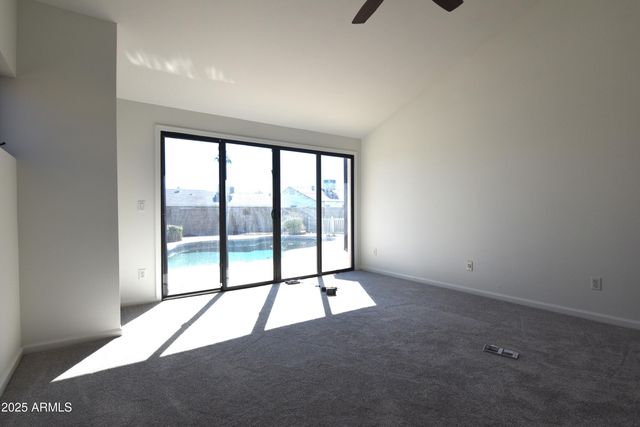 4039 E YAWEPE Street, Phoenix, AZ 85044