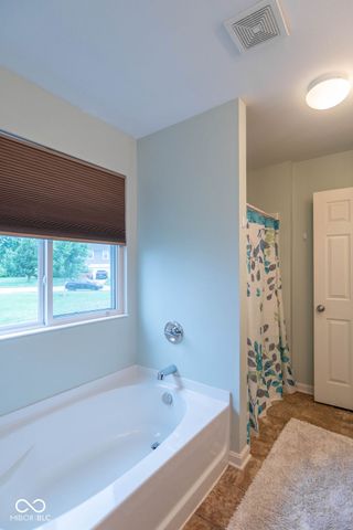 2448 Sandi Drive, Avon, IN 46123