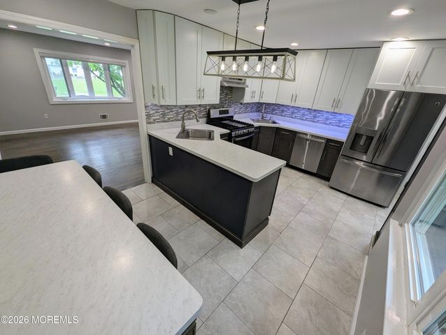 5 Albany Avenue, Jackson, NJ 08527