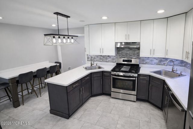 5 Albany Avenue, Jackson, NJ 08527