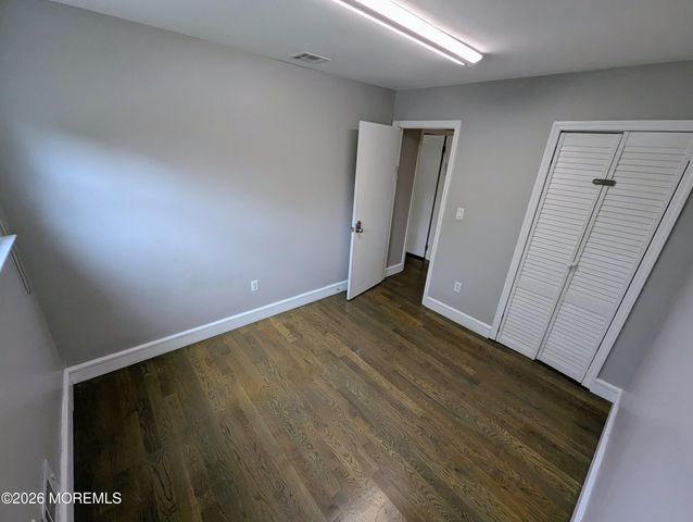 5 Albany Avenue, Jackson, NJ 08527