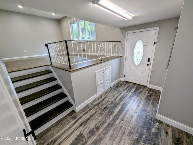 5 Albany Avenue, Jackson, NJ 08527