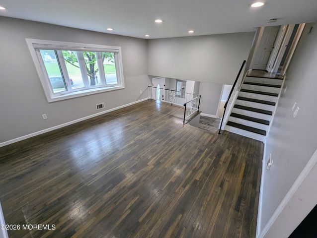 5 Albany Avenue, Jackson, NJ 08527