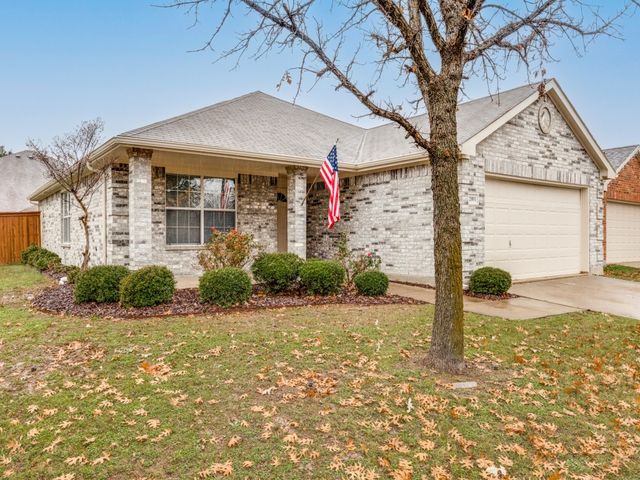 2001 Lake Trail Drive, Heartland, TX 75126