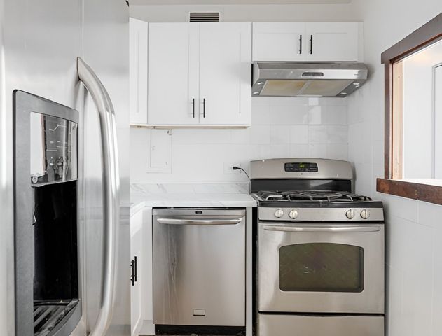1451 E 55th Street 317N, Chicago, IL 60615