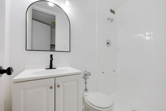 1451 E 55th Street 317N, Chicago, IL 60615