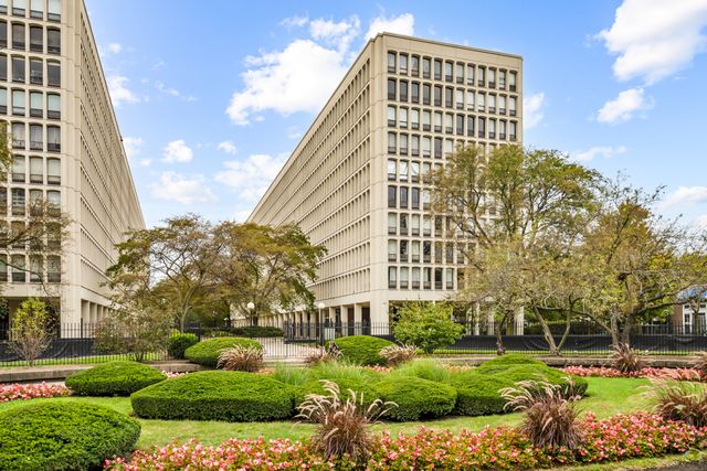 1451 E 55th Street 317N, Chicago, IL 60615
