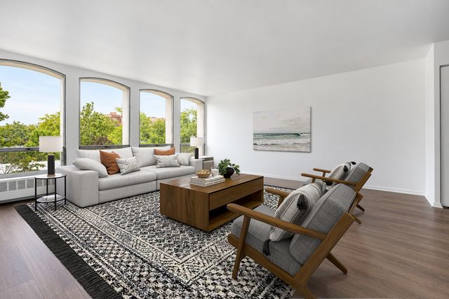1451 E 55th Street 317N, Chicago, IL 60615