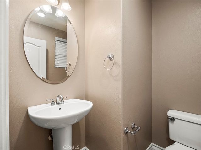 28911 Mirada Circulo, Valencia, CA 91354