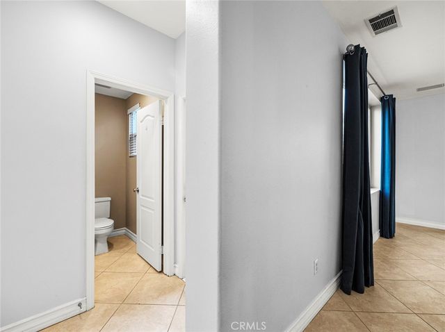 28911 Mirada Circulo, Valencia, CA 91354