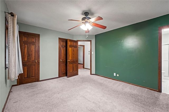 419 Topeka Avenue, Leavenworth, KS 66048