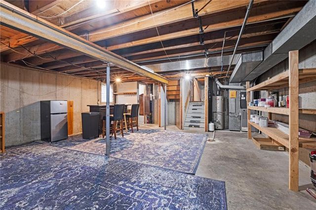 419 Topeka Avenue, Leavenworth, KS 66048