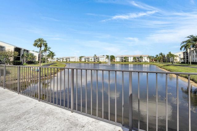 1012 Green Pine Boulevard H2, West Palm Beach, FL 33409