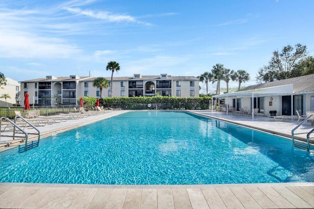 1012 Green Pine Boulevard H2, West Palm Beach, FL 33409