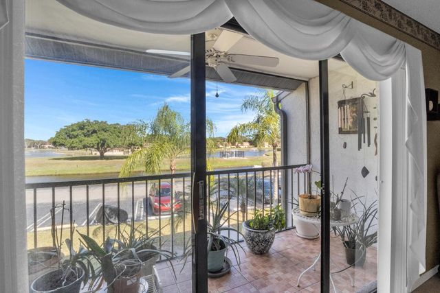 1012 Green Pine Boulevard H2, West Palm Beach, FL 33409