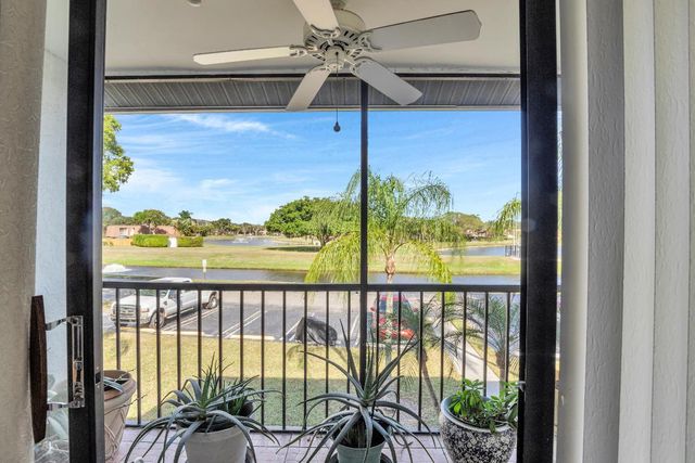 1012 Green Pine Boulevard H2, West Palm Beach, FL 33409