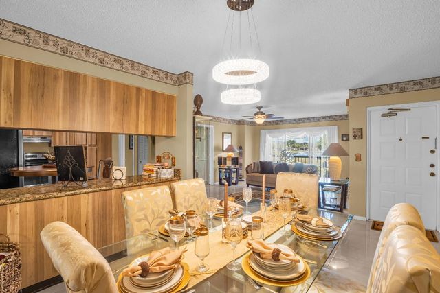 1012 Green Pine Boulevard H2, West Palm Beach, FL 33409