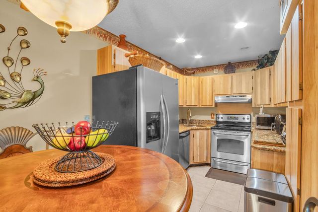 1012 Green Pine Boulevard H2, West Palm Beach, FL 33409