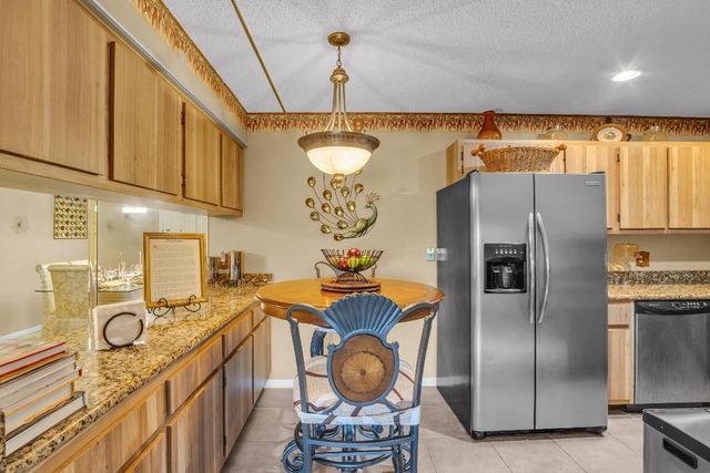 1012 Green Pine Boulevard H2, West Palm Beach, FL 33409