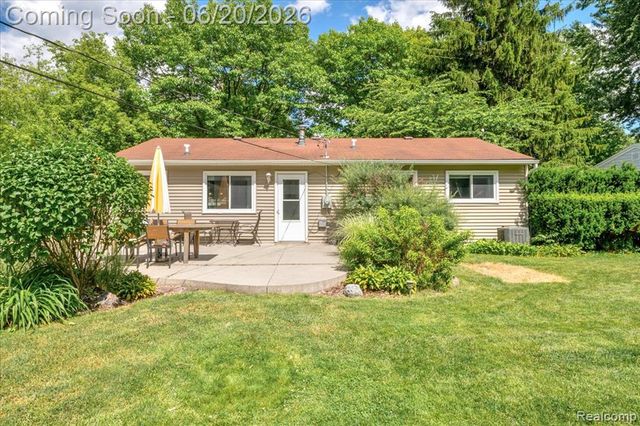 45451 Joseph Street, Utica, MI 48317
