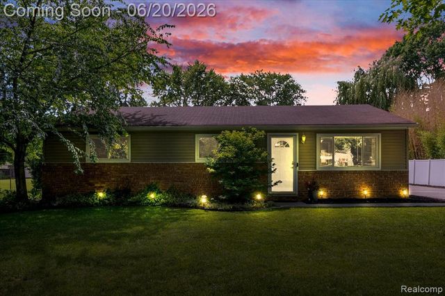 45451 Joseph Street, Utica, MI 48317