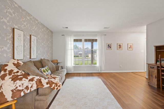 270 Vicksburg Drive, Nicholasville, KY 40356