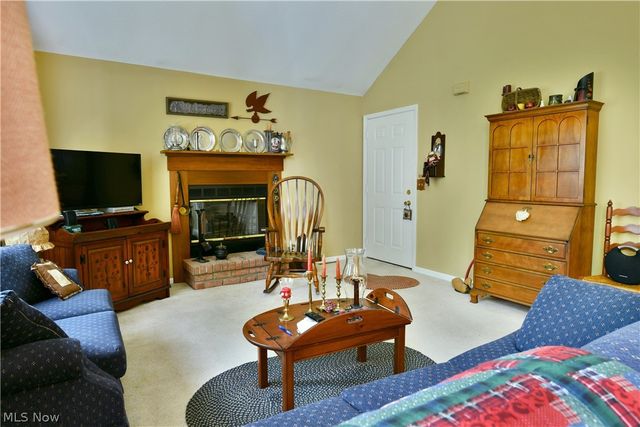 502 Turnberry Court NE, Warren, OH 44484
