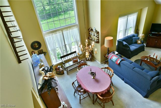 502 Turnberry Court NE, Warren, OH 44484
