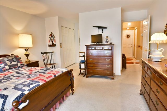502 Turnberry Court NE, Warren, OH 44484
