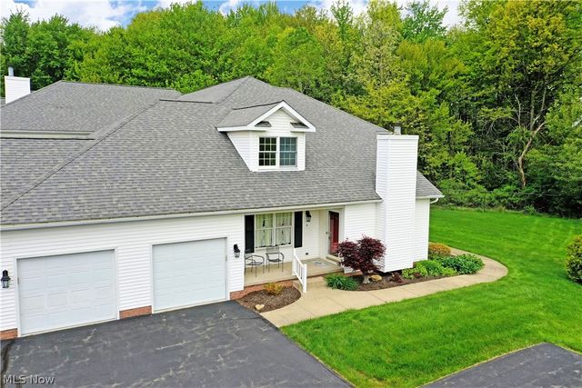 502 Turnberry Court NE, Warren, OH 44484