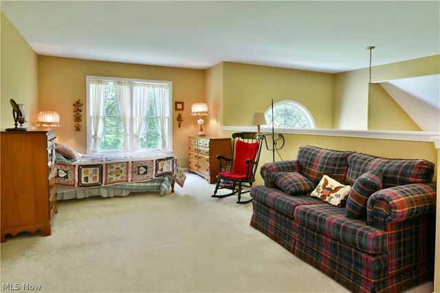 502 Turnberry Court NE, Warren, OH 44484