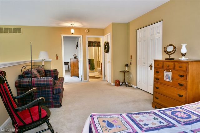 502 Turnberry Court NE, Warren, OH 44484