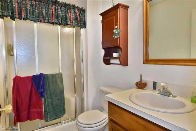502 Turnberry Court NE, Warren, OH 44484