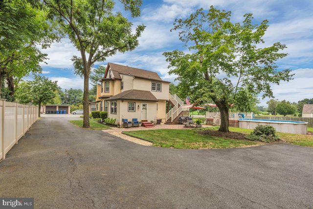 749 BARNSBORO RD, Mullica Hill, NJ 08062